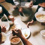 Bữa ăn của du học sinh Nhật Bản