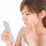 Bạn gái bị nổi mụ ở tuổi dậy thì